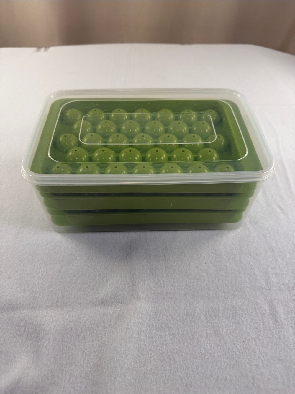 Green Stackable Silicone Round Ice Cube Trays  with Clear Lid